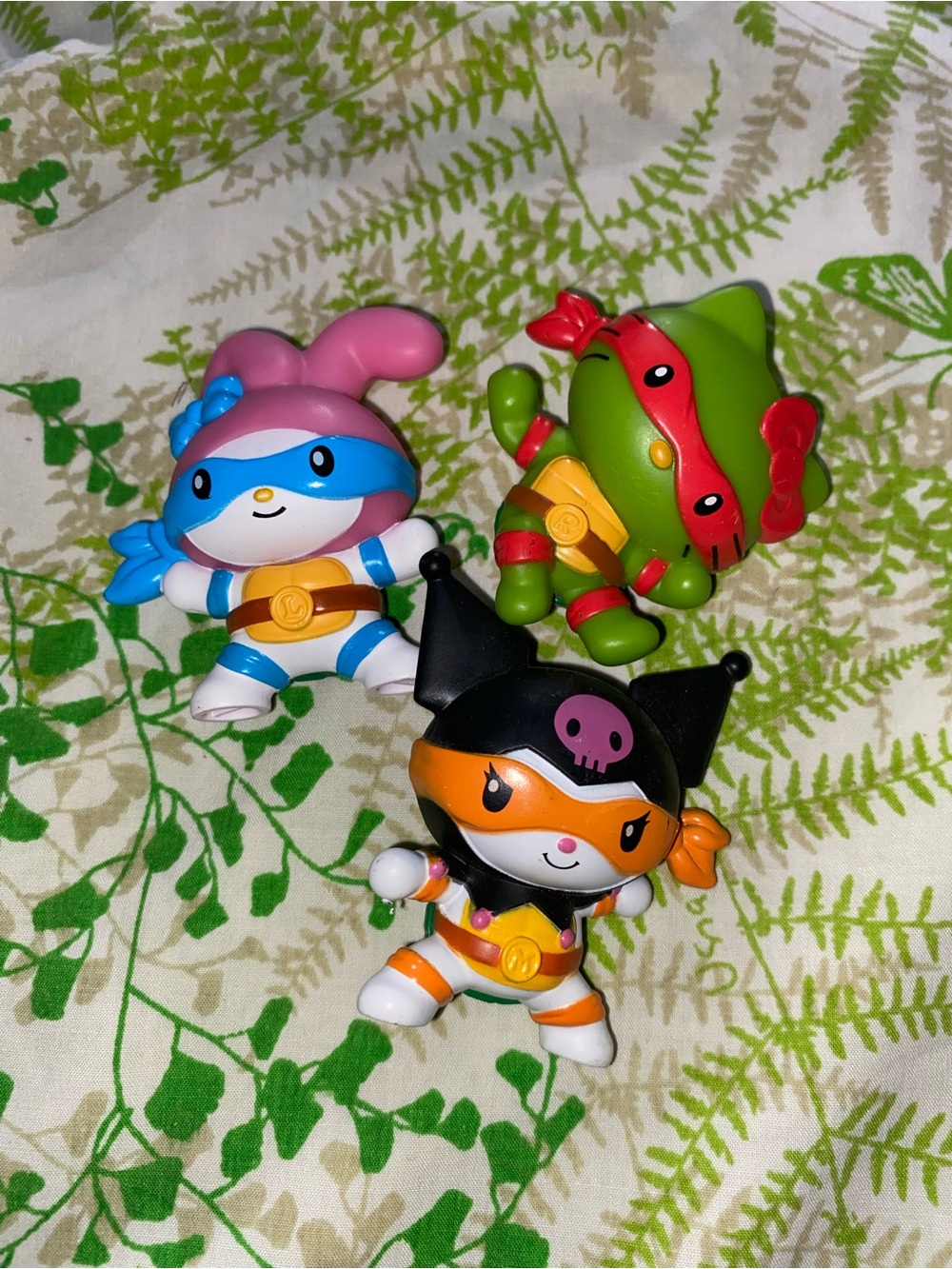 McDonald teenage mutant ninja turtles x hello kitty